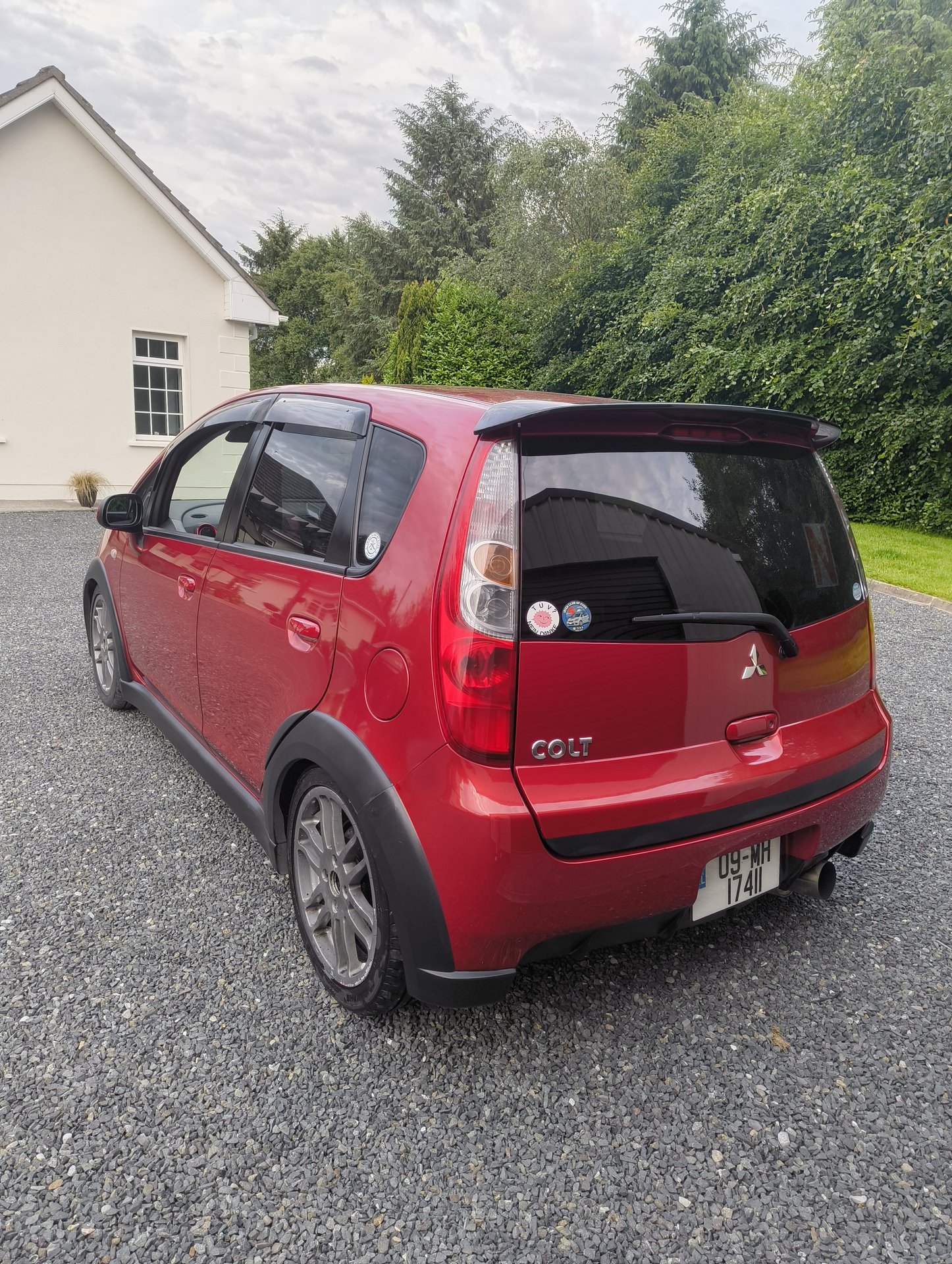 Mitsubishi Colt Ralliart Version R hero image